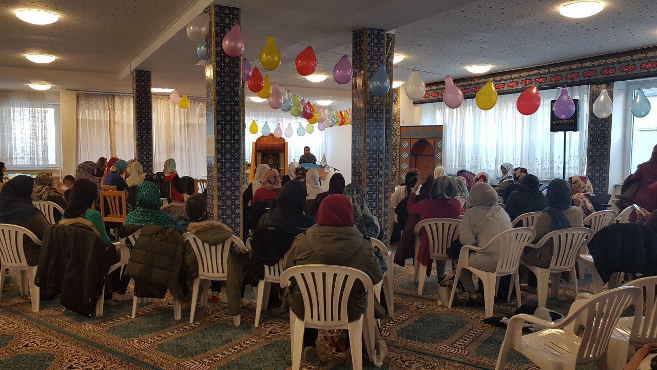 جشن میلاد حضرت زهرا(س) وروز مادر و روز زن در مرکز اسلامی برلین