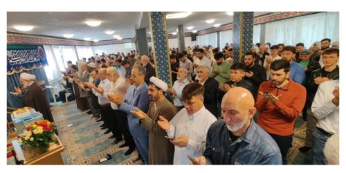 نماز باشکوه عید سعید فطر 2024 در مرکز اسلامی امام علی(ع) برلین برگزار شد